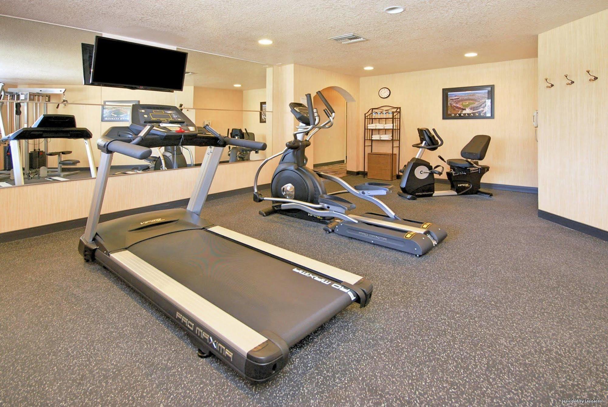 Best Western San Dimas Hotel & Suites Exterior photo