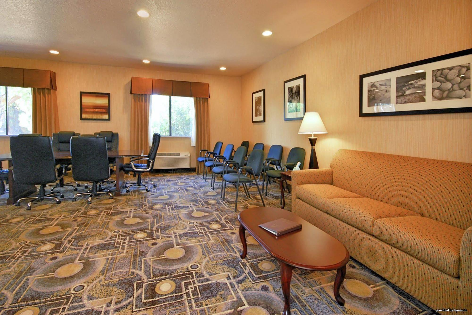 Best Western San Dimas Hotel & Suites Exterior photo